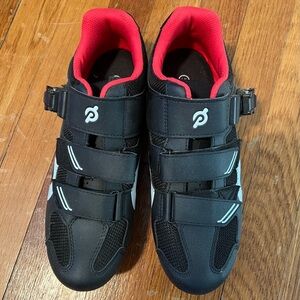 Peloton shoes WITH CLEATS. Size 41 Womens 10 Men's 8